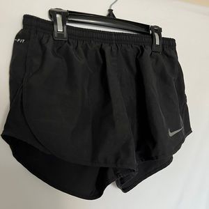 Women’s black Nike running shorts | size xs | in good condition